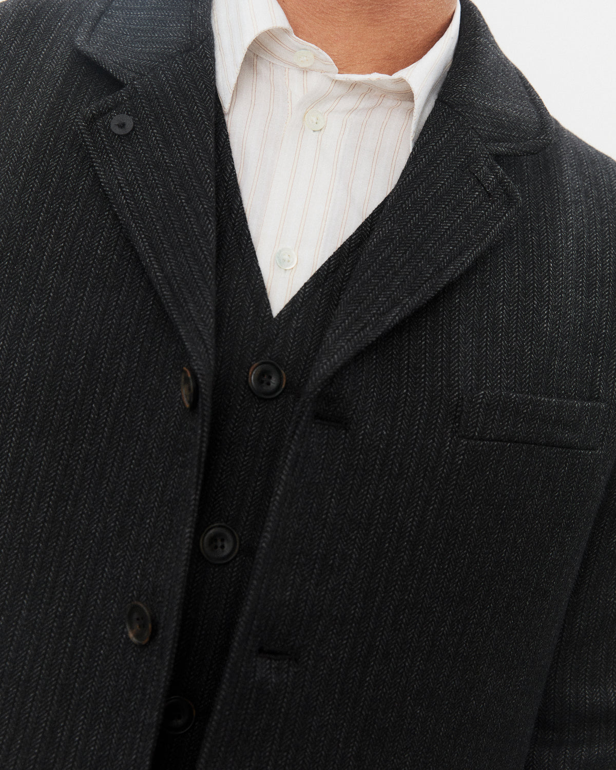 VINCENT 32-63-5 | Classic Four Button Blazer | Charcoal Stripes