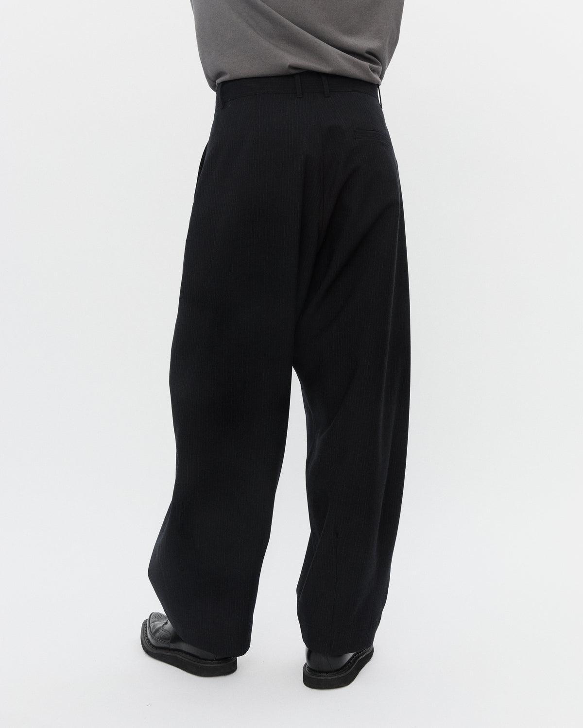 ANDREW 32-65-2 | Balloon Trousers | Wool Pin Black