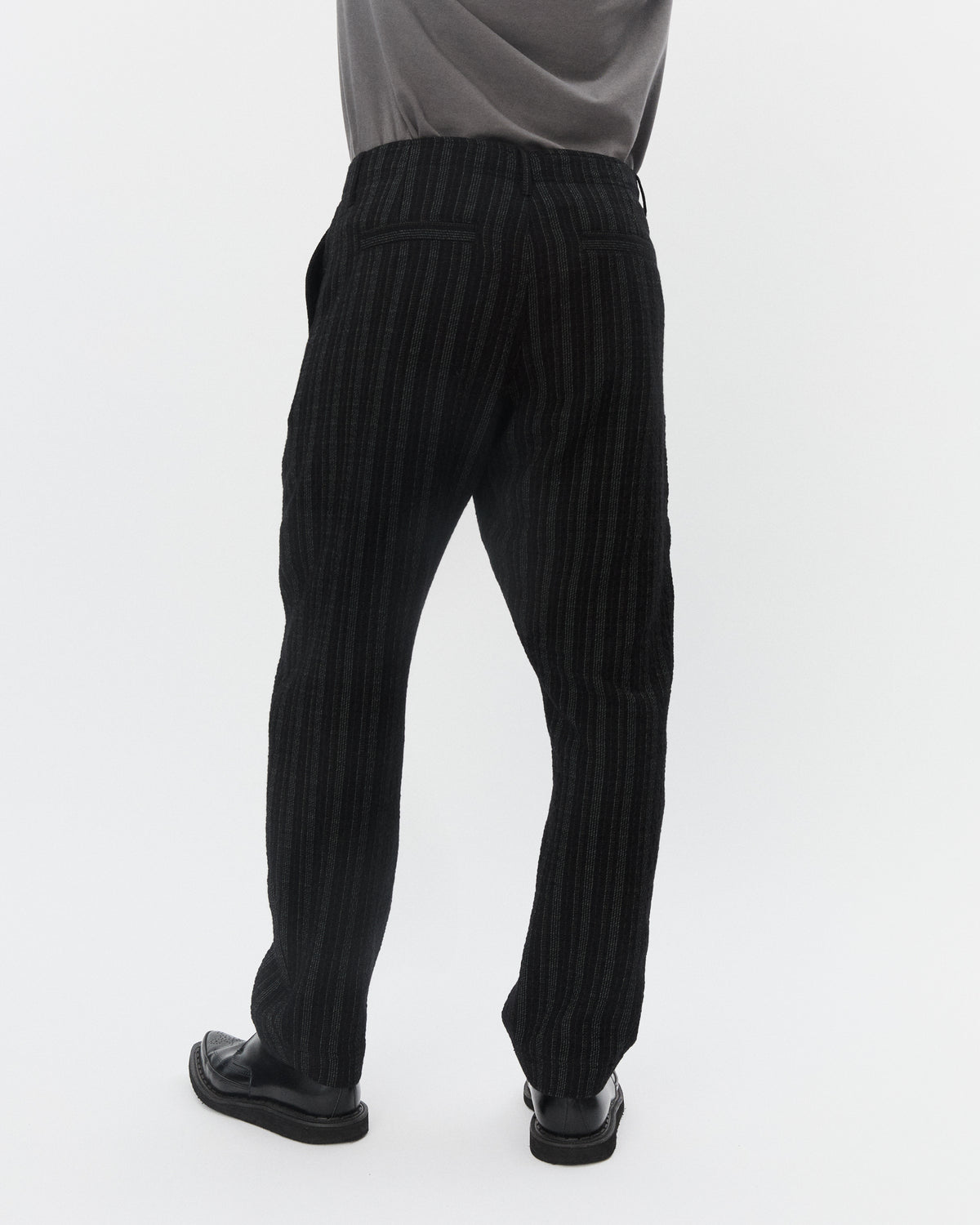 TRYGVE 32-29-2 | Loose Cut Tapered Trousers | Black 'n' White