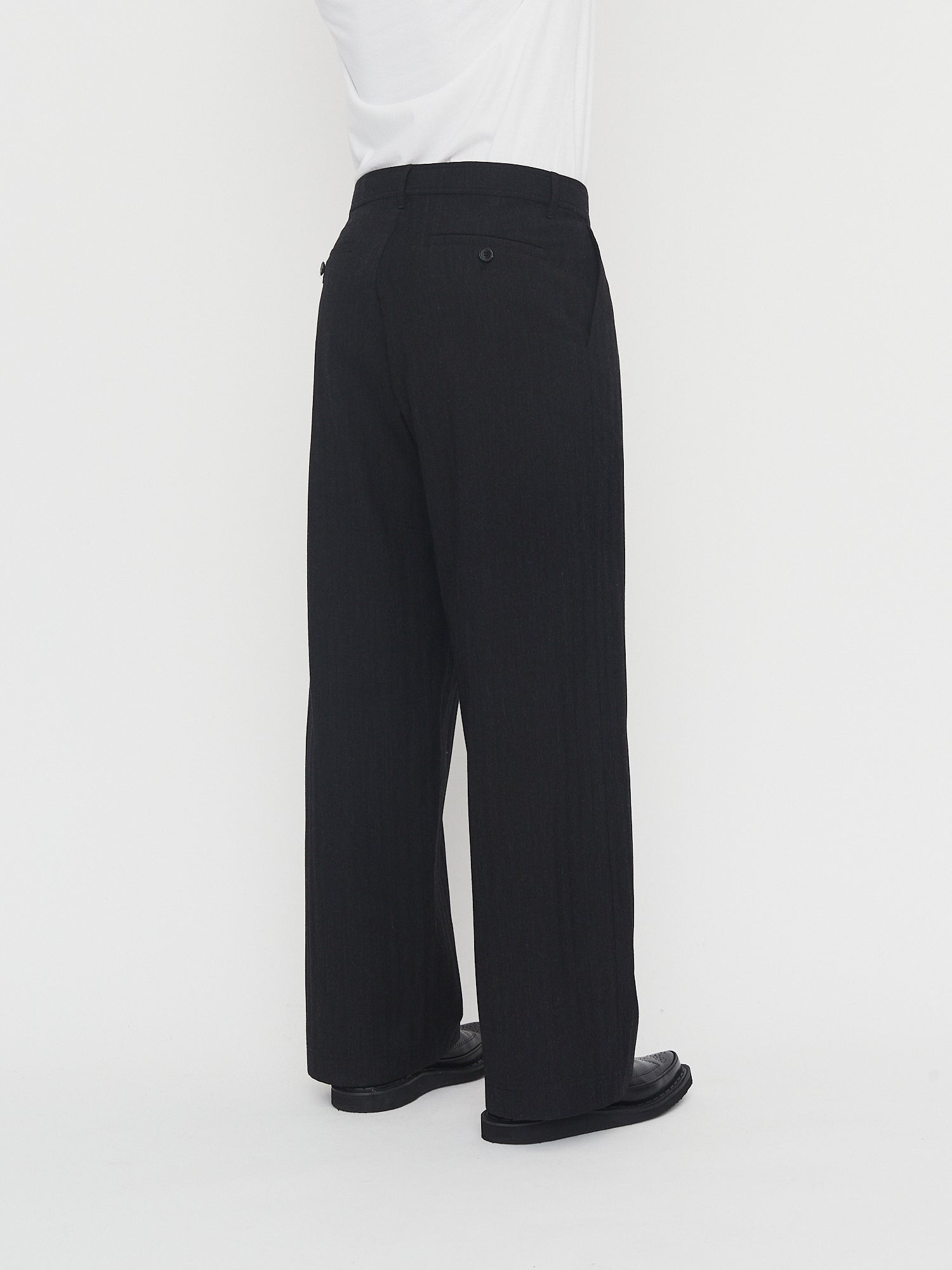 MIKA 30-33-2 | Wide Straight Pleated Trousers | Anthracite
