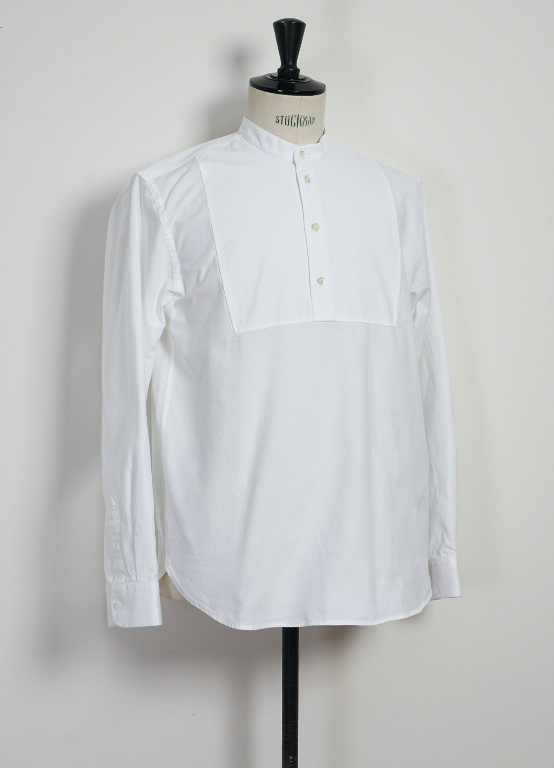 RIKARD | Loose Fit Pull-on Shirt | White