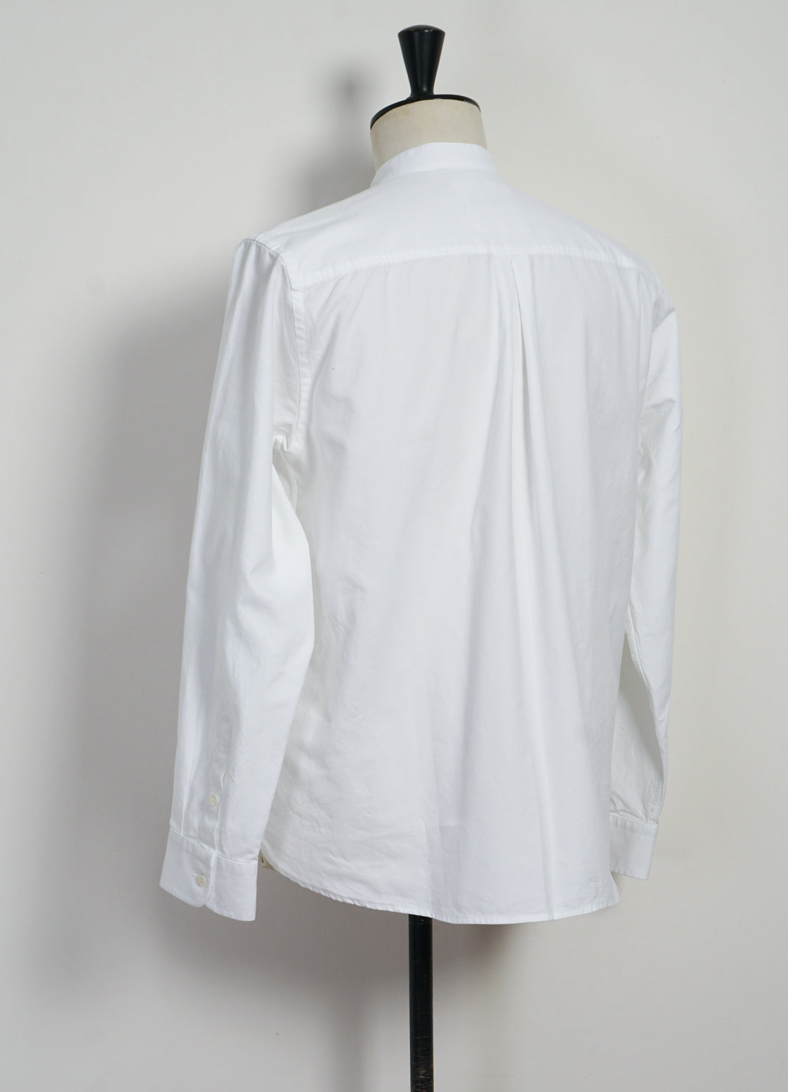 RIKARD | Loose Fit Pull-on Shirt | White