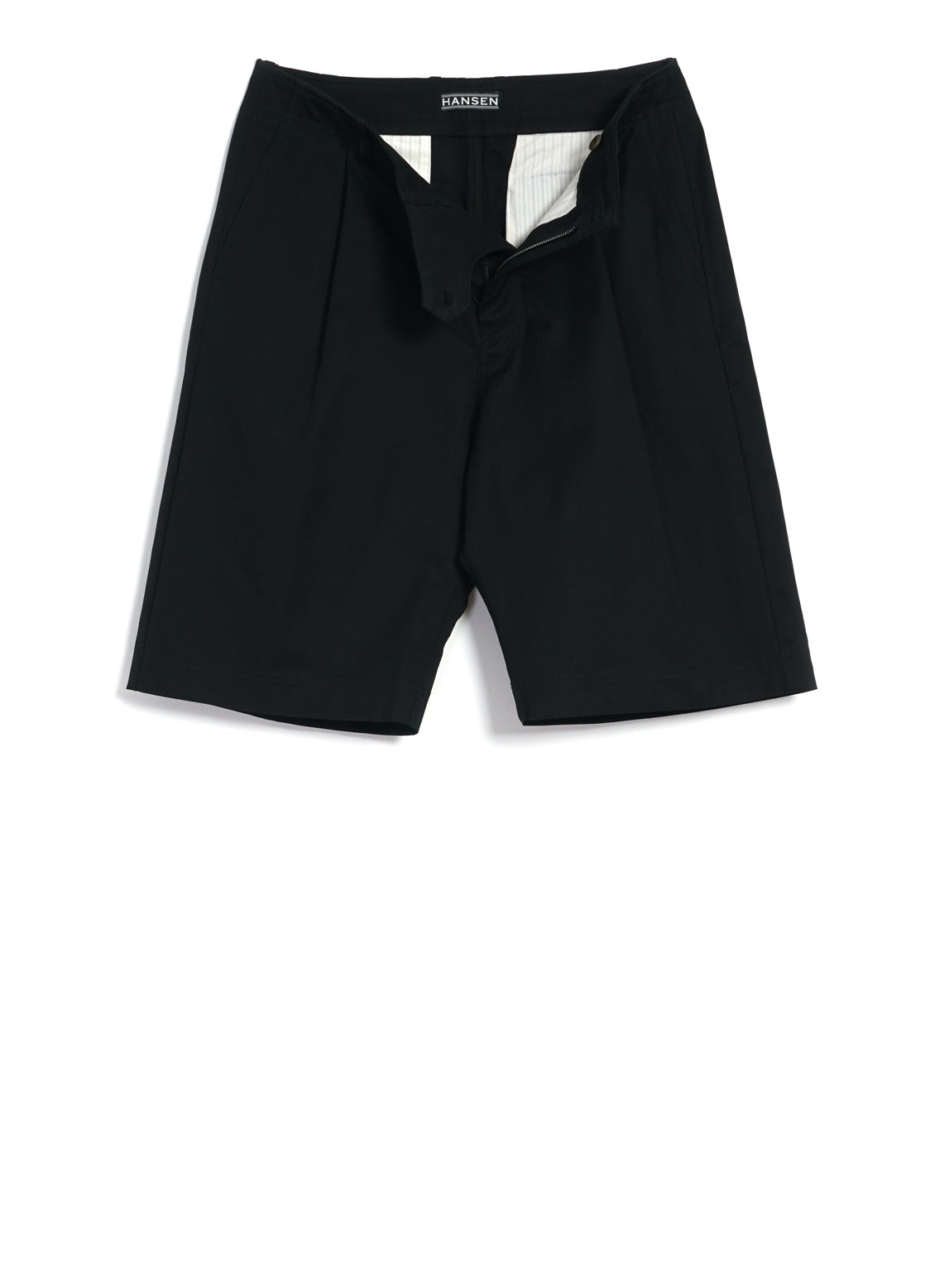 ROBIN | Wide Pleated Shorts | Raven – HANSEN Garments