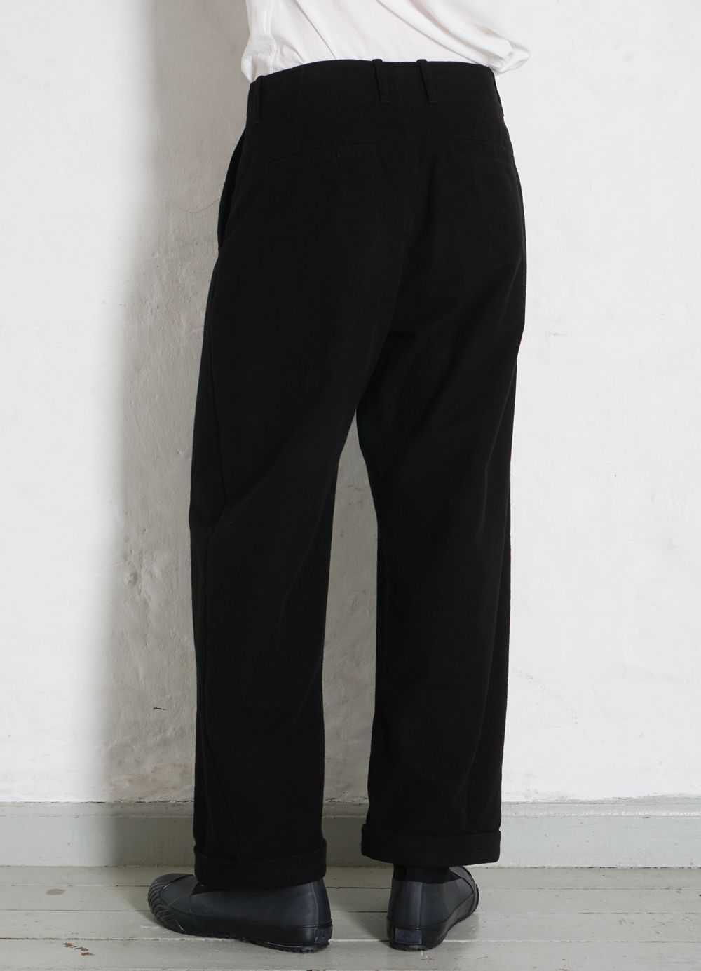 HANSEN GARMENTS - BOBBY | Super Wide Pleated Trousers | Black - HANSEN Garments