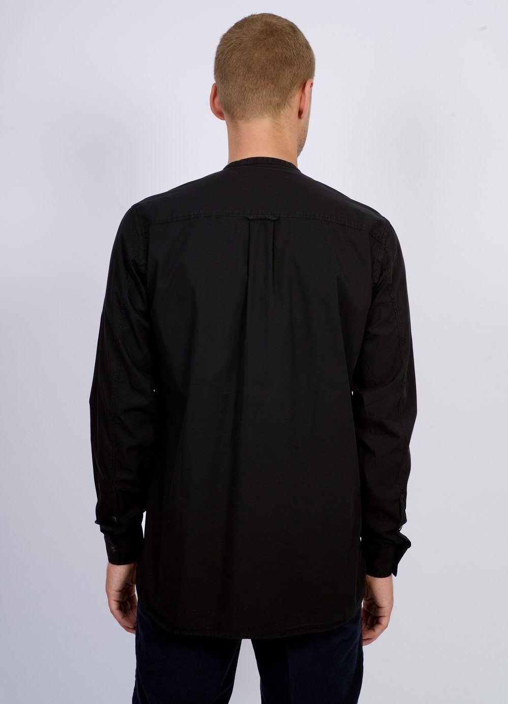 ARTHUR	| Collarless Pull-on Shirt | Black
