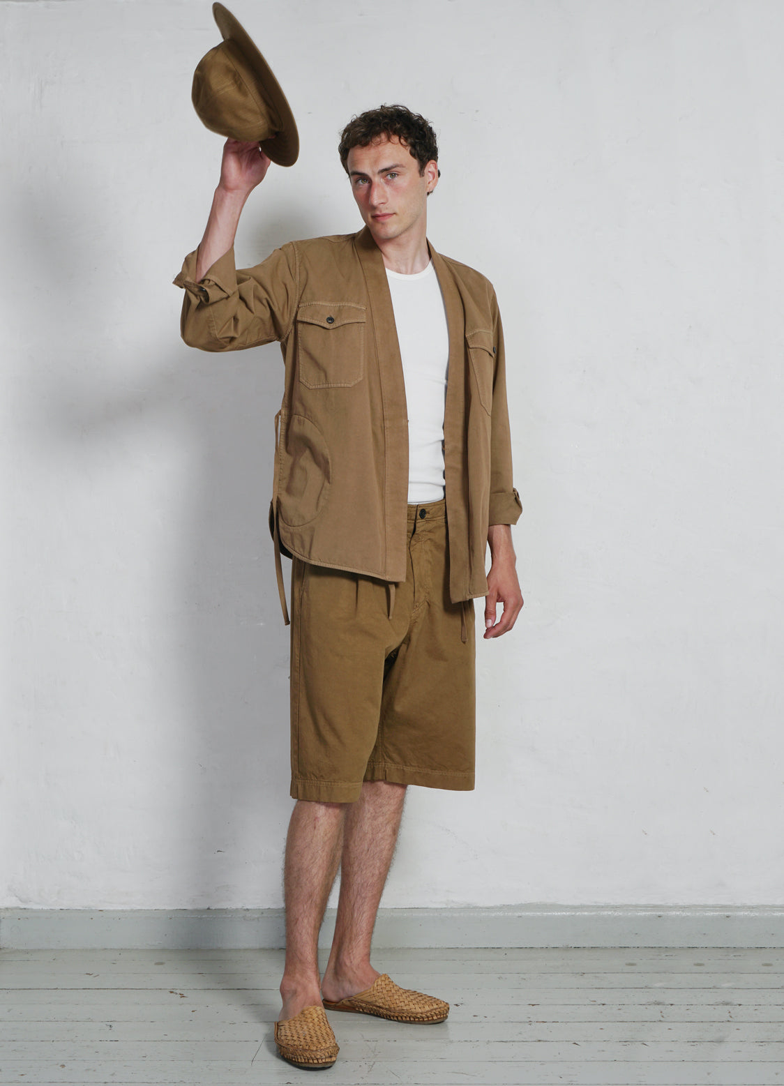 ROBIN | Wide Pleated Shorts | Camel