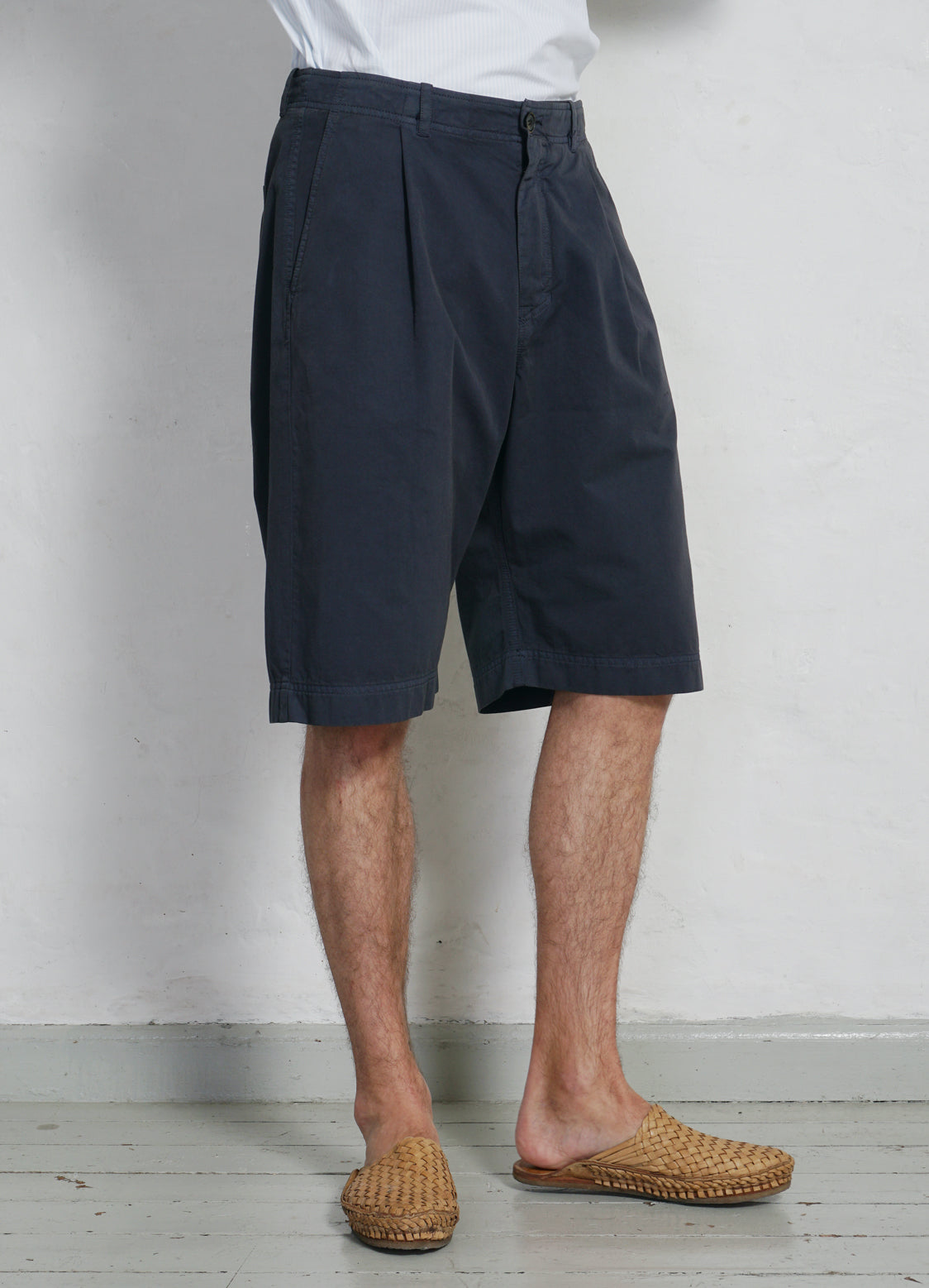 ROBIN | Wide Pleated Shorts | Blue Grey