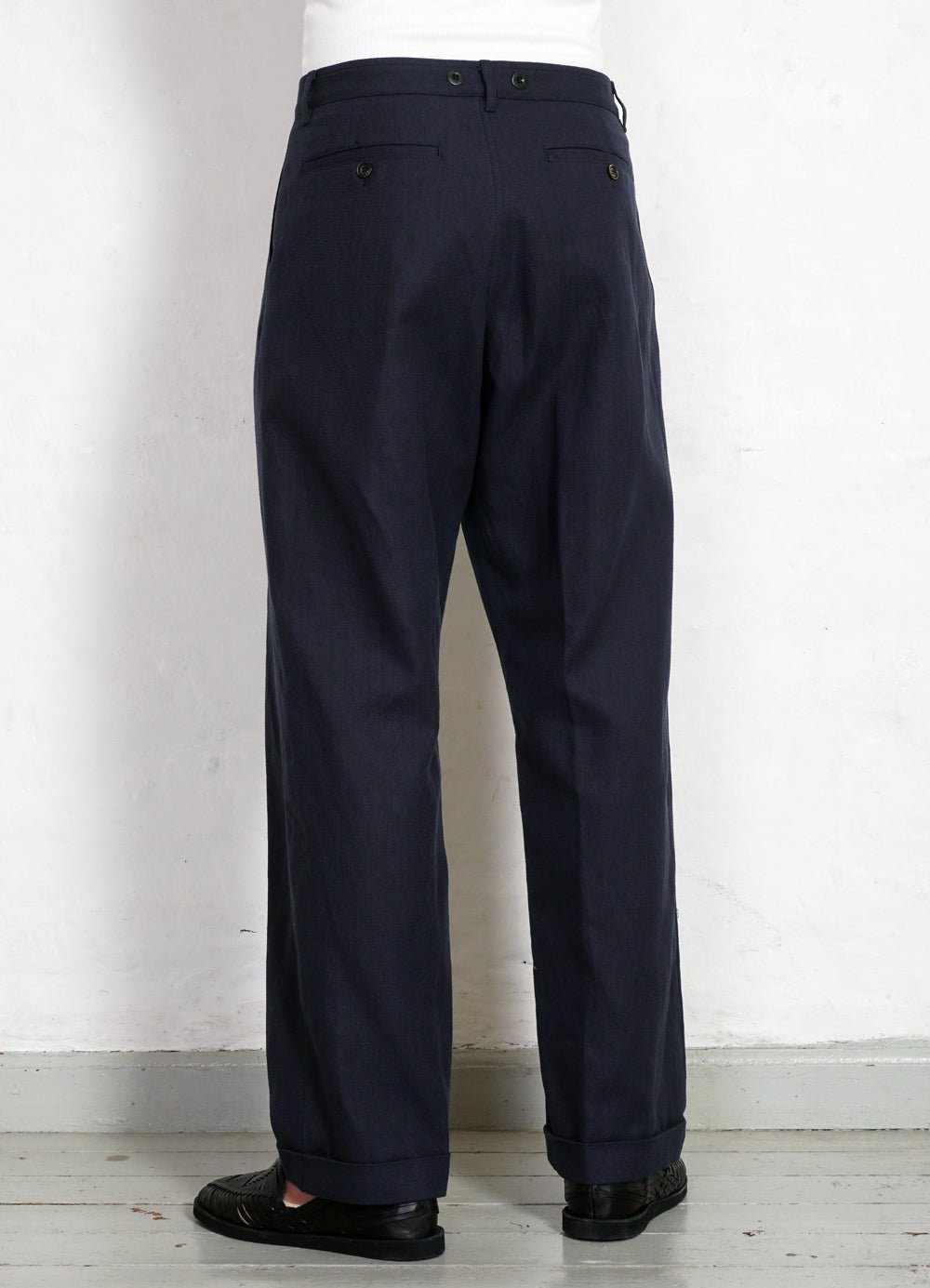 HANSEN GARMENTS - SUNE | Pleated Wide Cut Trousers | Dark Blue - HANSEN Garments